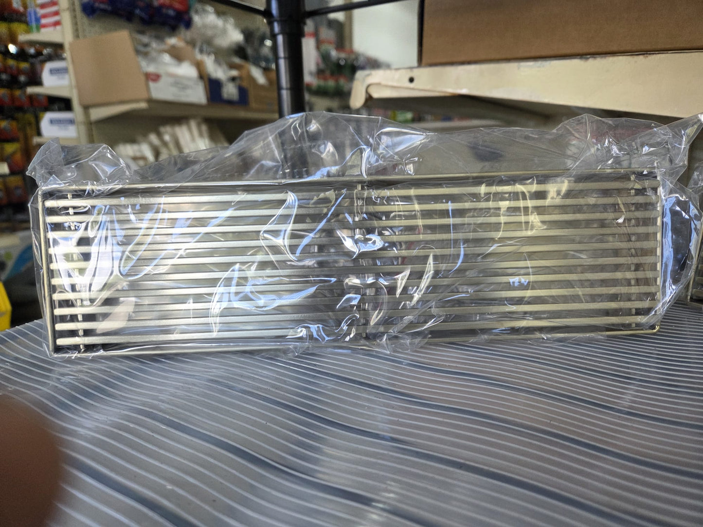 DRAIN LINEAR 24" BG SS 8