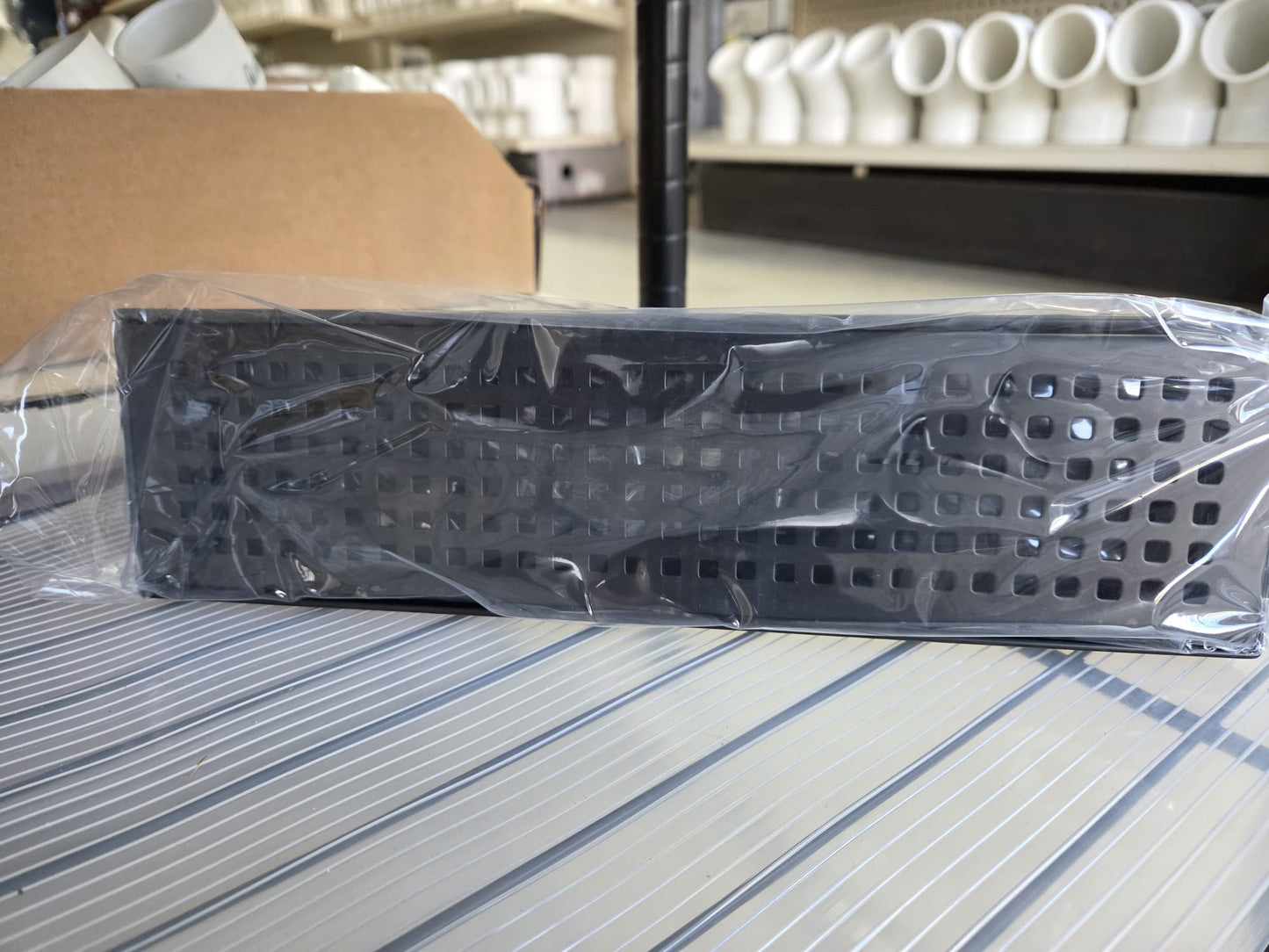 DRAIN LINEAR GRID 12" MB BLACK