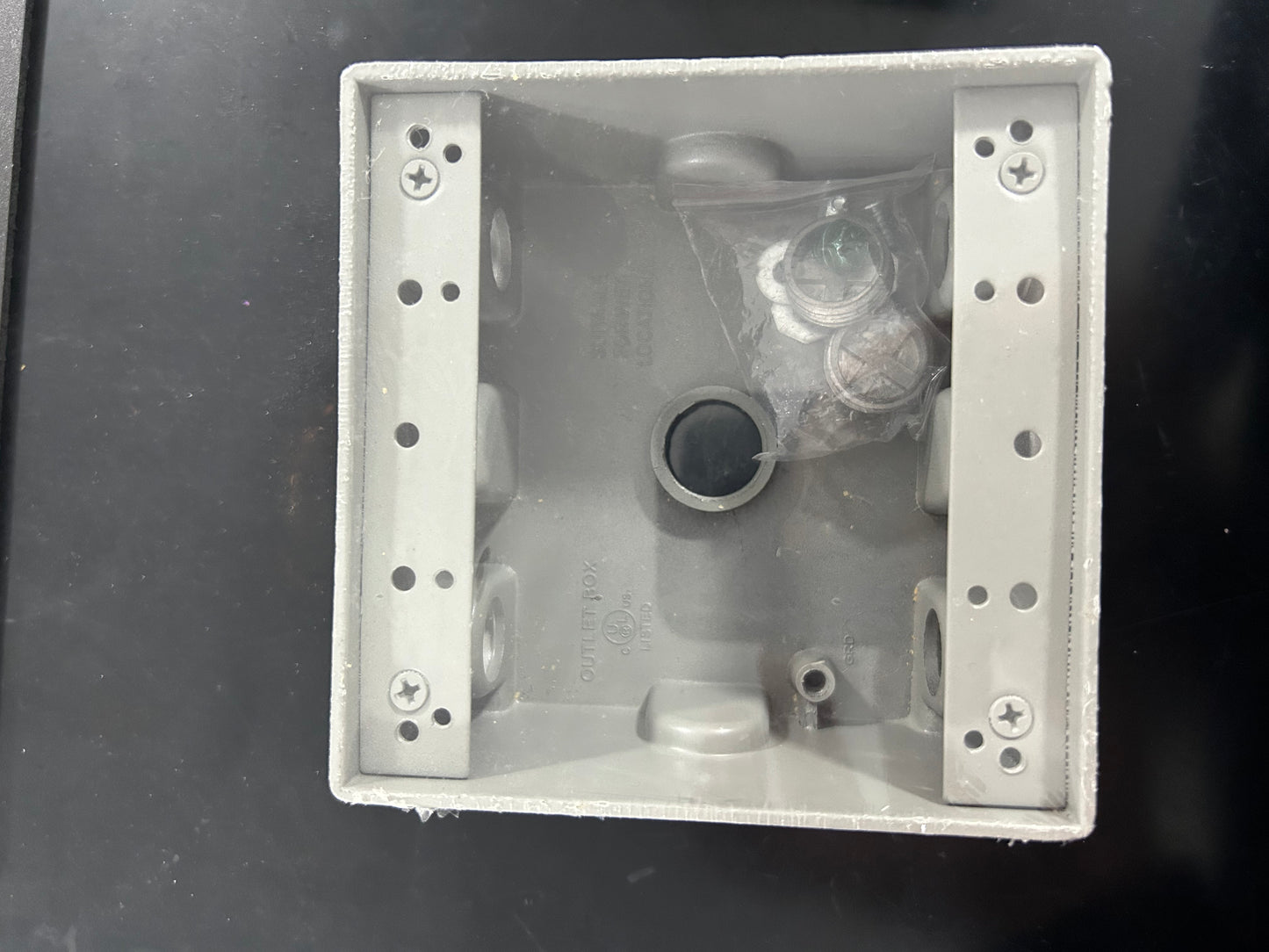 CAJA 4" X 4" 5H W/PROOF