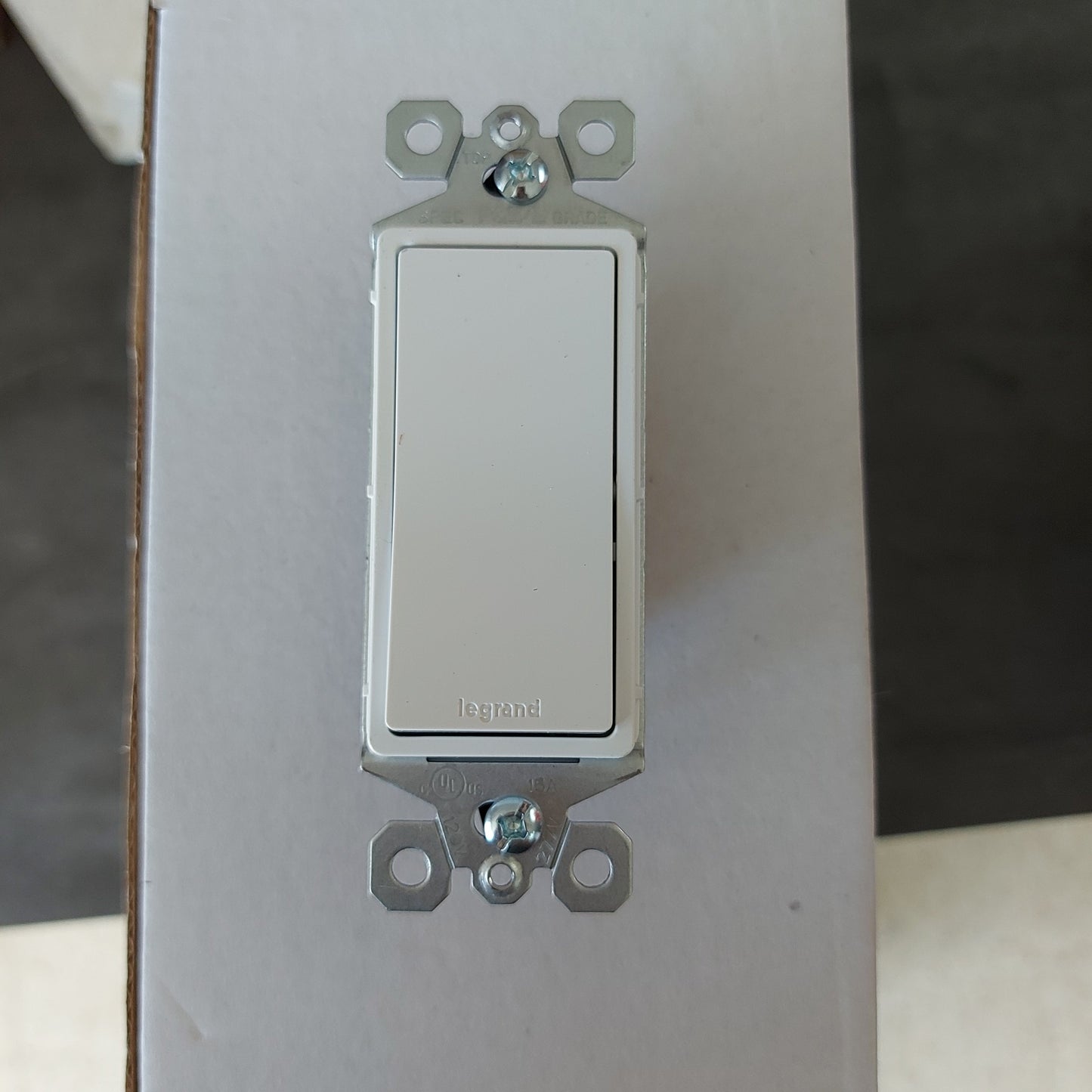 SWITCH DECORA SENCILLO 15A 125V BLANCO