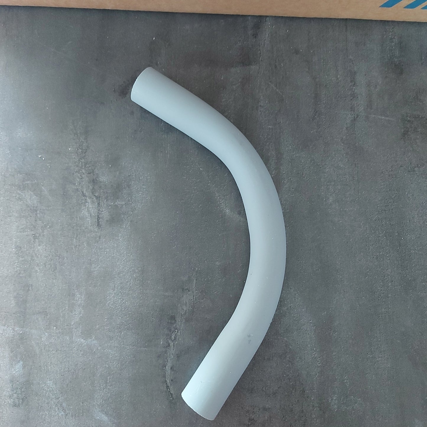 CURVA ELECTRICA (PVC) 1/2" GRIS