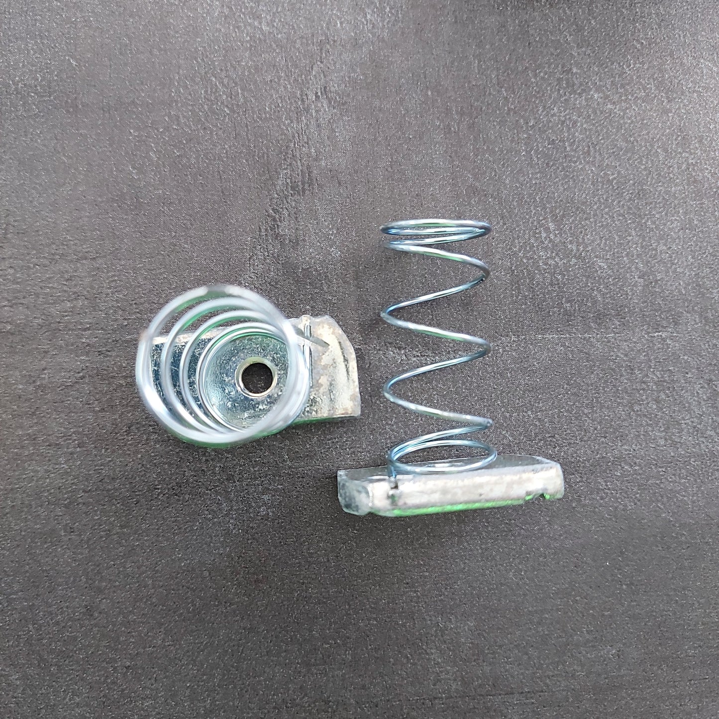 SPRING NUT 1/4"