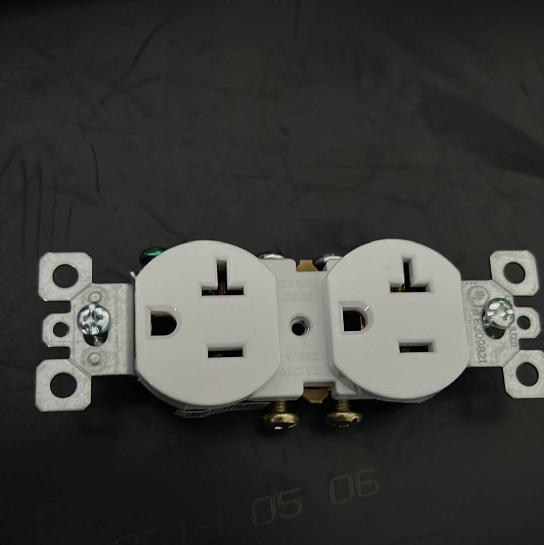 RECEPTACULO DOBLE 20AMP 125V BLANCO