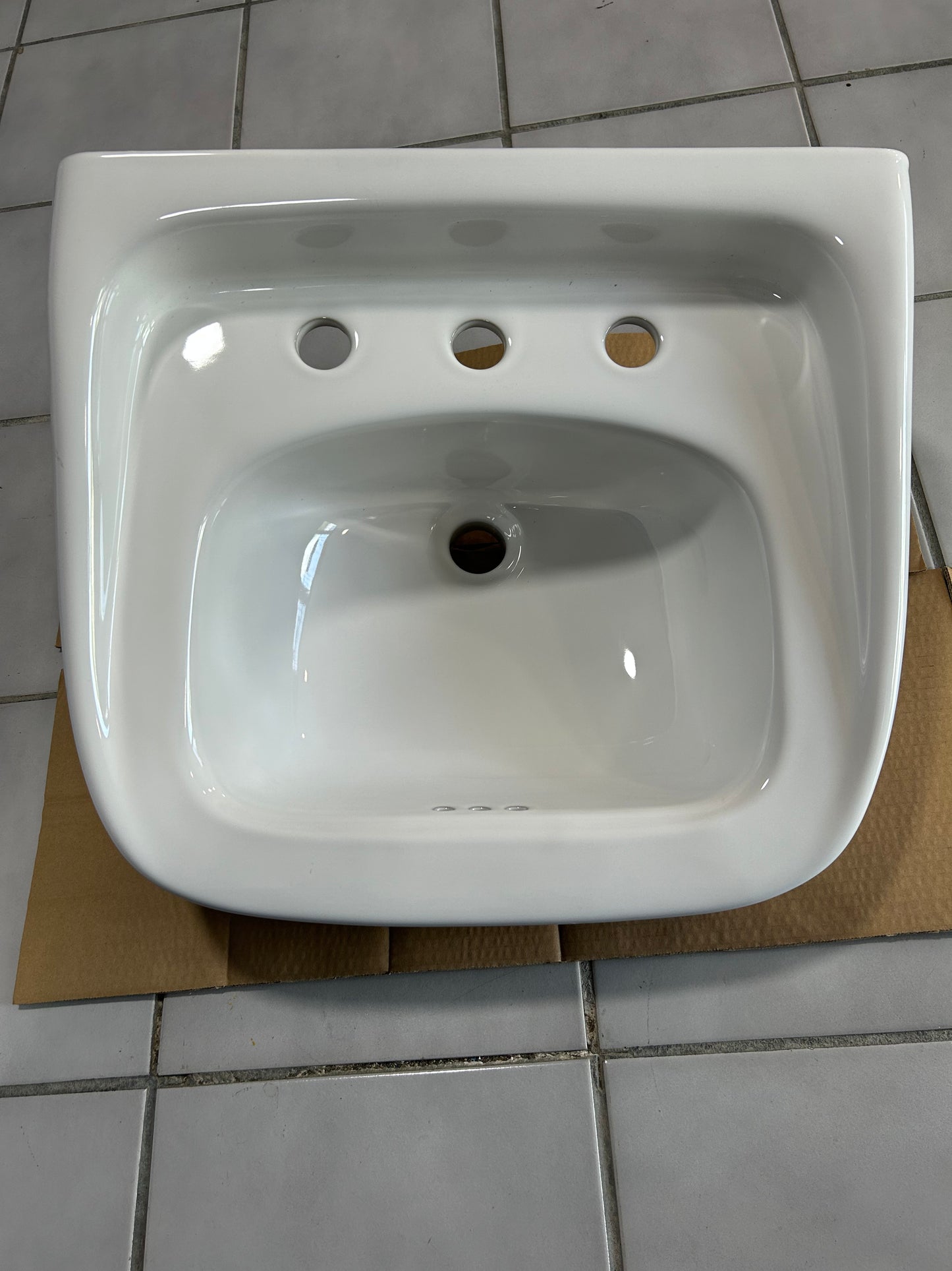 LAVAMANO ZURN 8" 20X18 Z5348