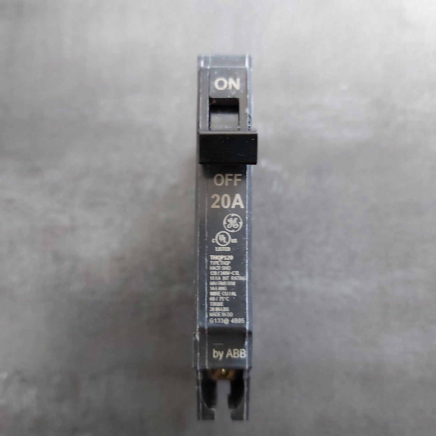 BREAKER SENCILLO FINO 20 AMP (THQP120) (GE)