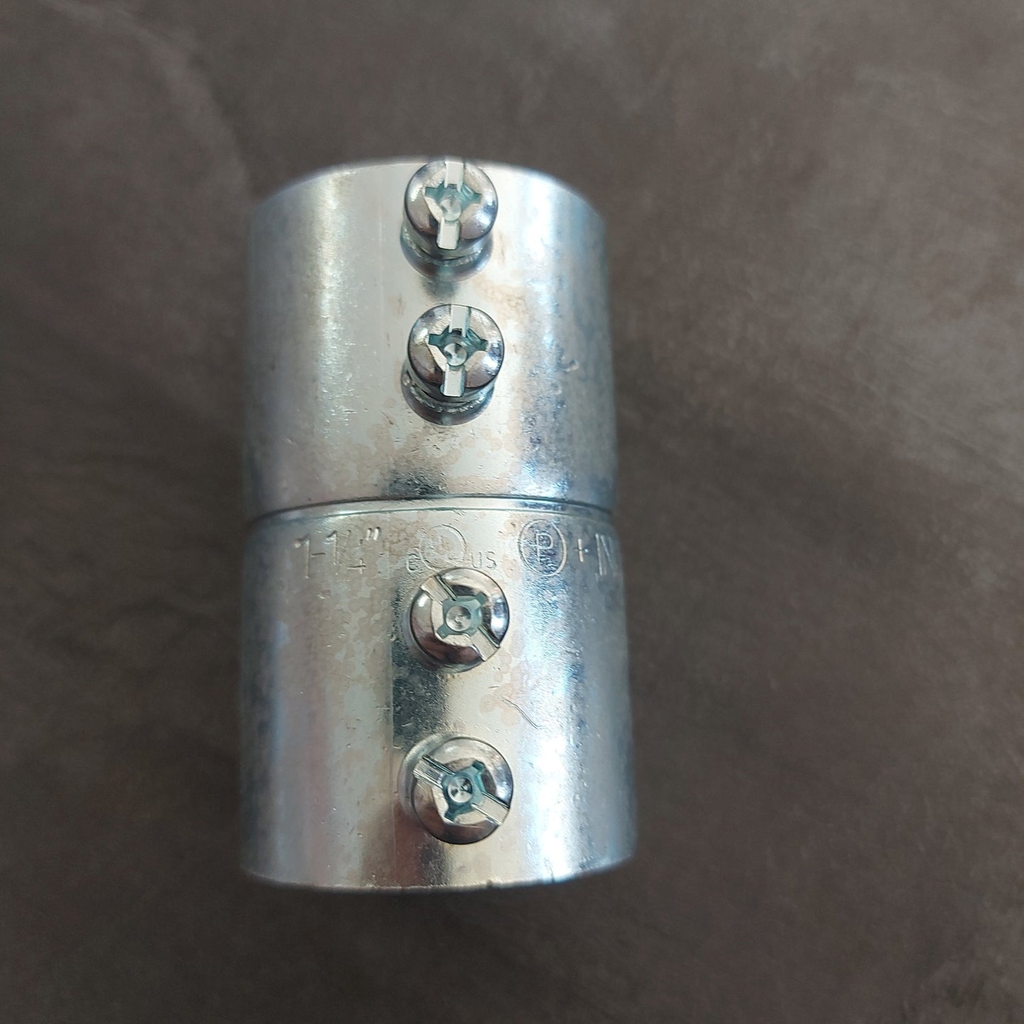 UNION EMT 2-1/2"