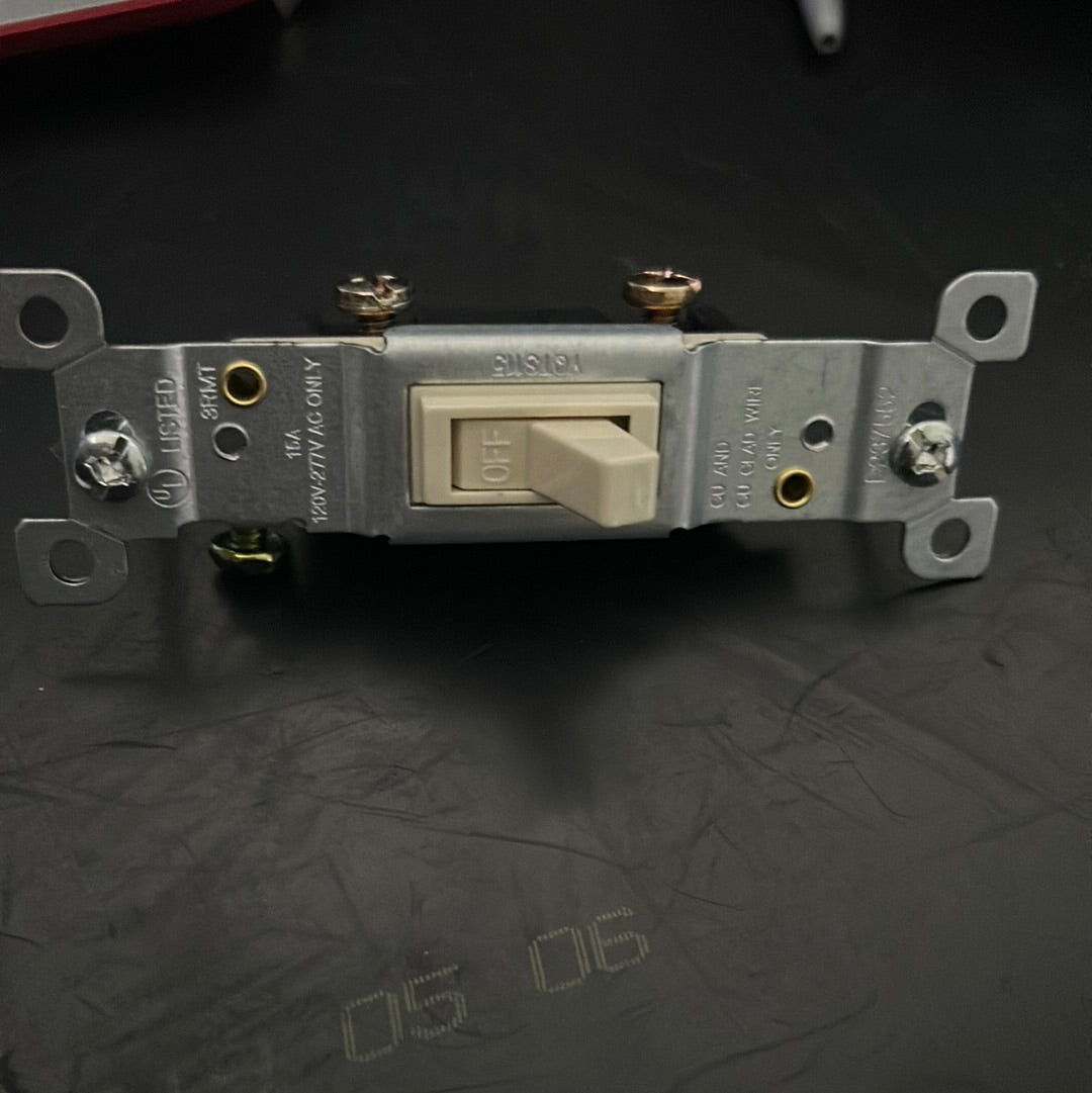 SWITCH SENCILLO 15AMP 125V IVORY